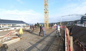 Zenz-Massivhaus Mitarbeiter auf Baustellen in Trier-Castelnau